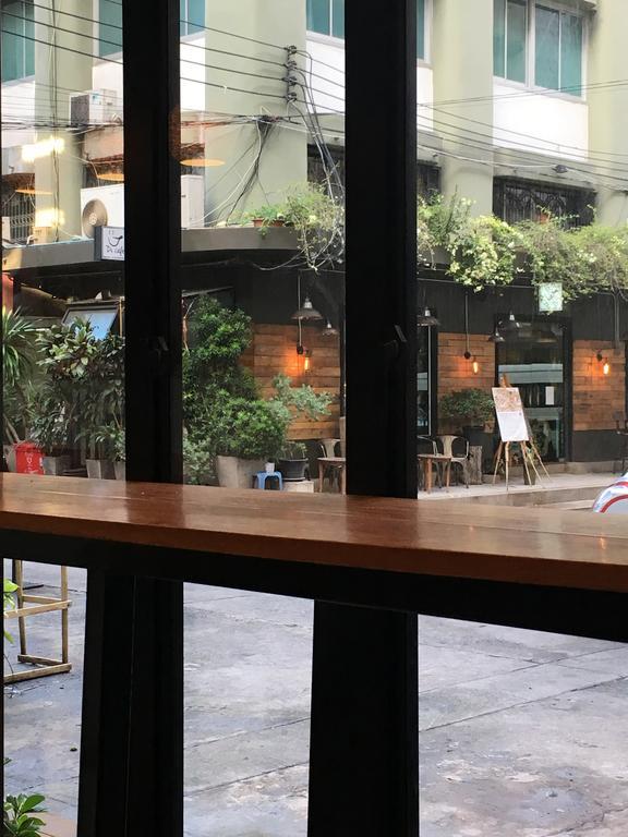 Monomer Hostel Bangkok Eksteriør billede